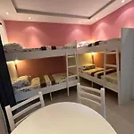 Hostel Blloku Vibes - Female Only Tiran