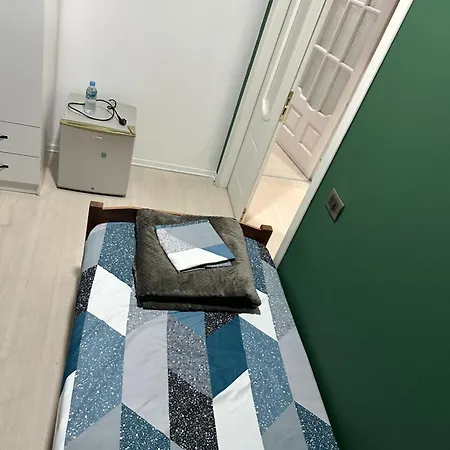 Blloku Vibes Vandrerhjem *