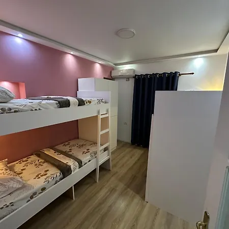 Albergue Blloku Vibes Tirana