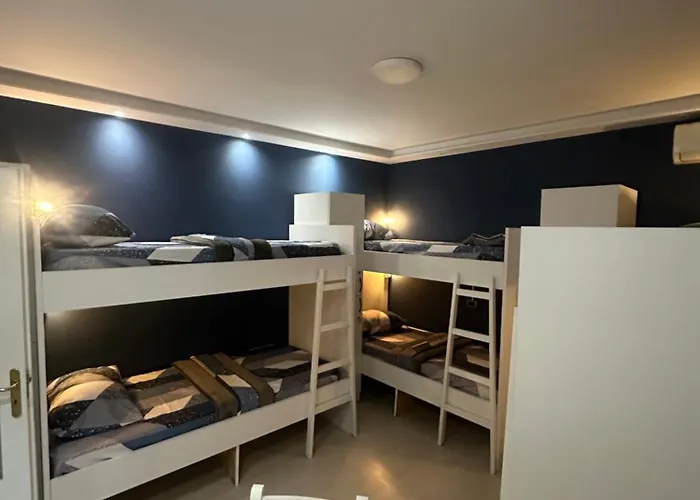Blloku Vibes - Female Only Hostel