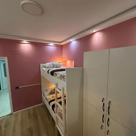 Blloku Vibes Auberge de jeunesse *